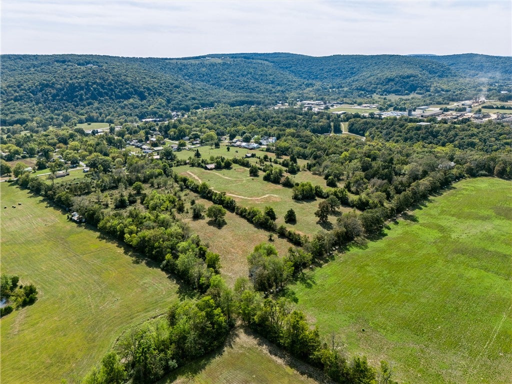 840-00015-000 Maple Drive