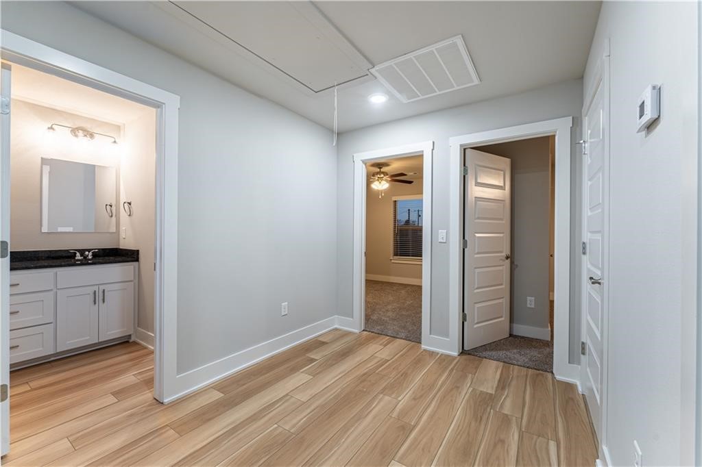 Gentry Heights Townhome Hpr Gentry - Residential Lease