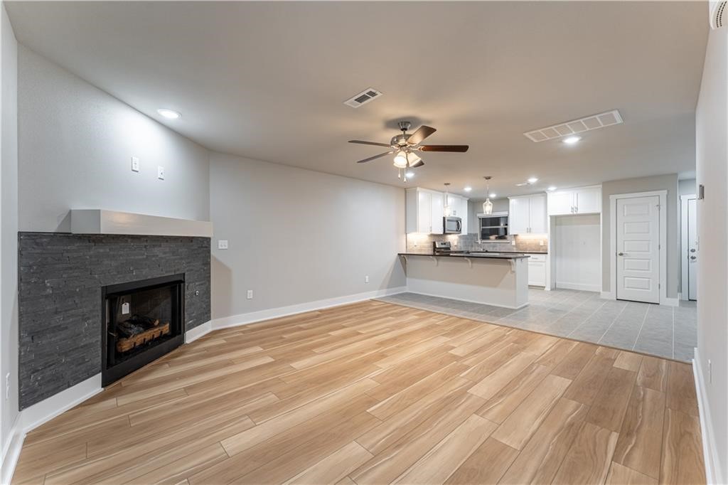 Gentry Heights Townhome Hpr Gentry - Residential Lease