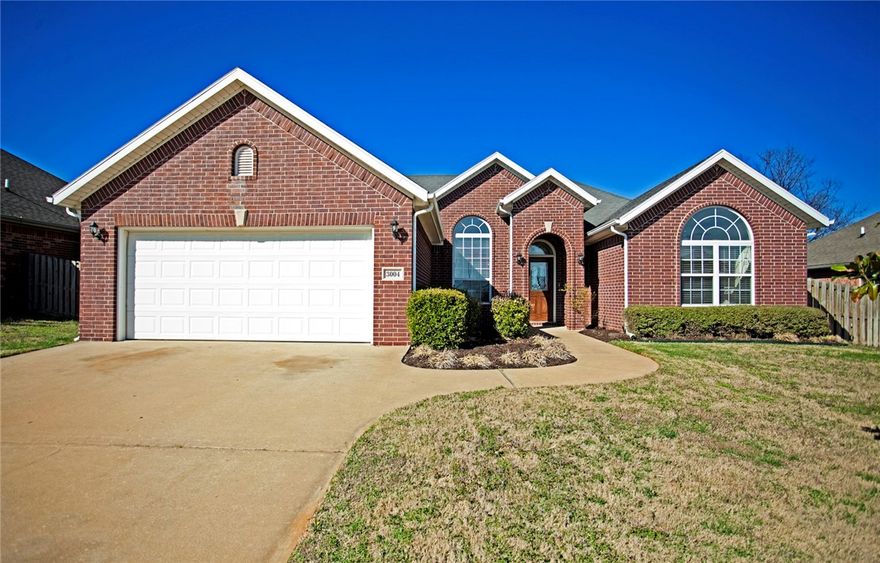 Great home close to everything. 4 bedroom 2 bath, split floor plan, lots of storage. Hardwood flooring in main living area and formal dining room. carpet in bedrooms, gas fire place in living room, formal dining room. Fenced back yard. Just minutes from schools and Coler Park.