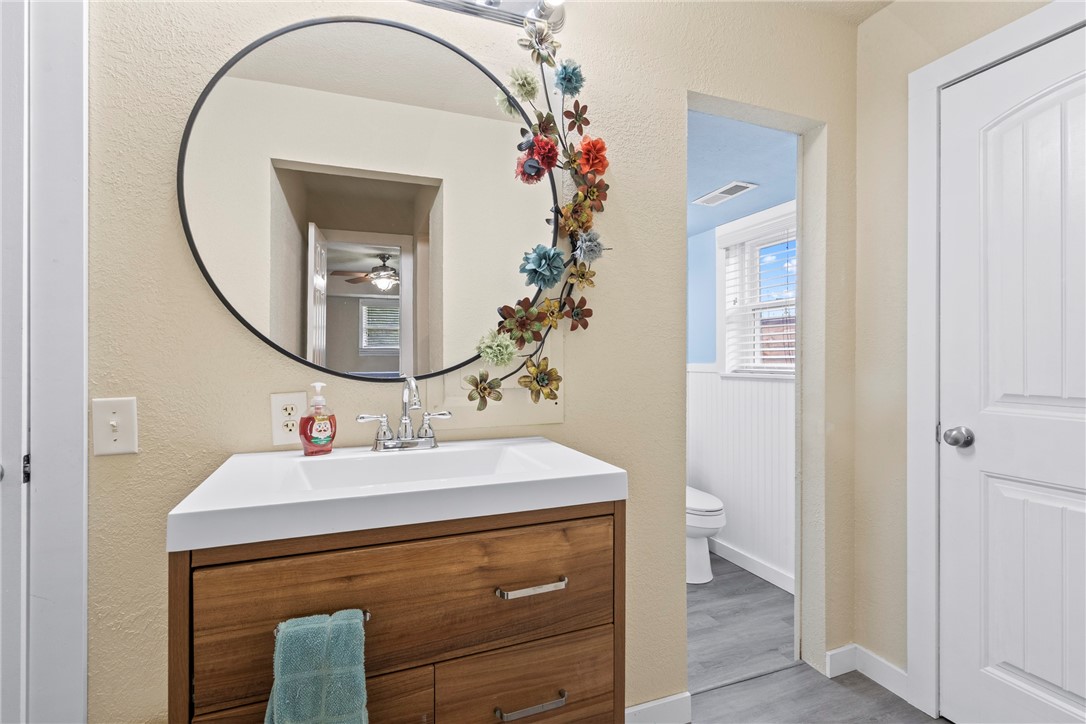 03-20-32-Gravette - Residential