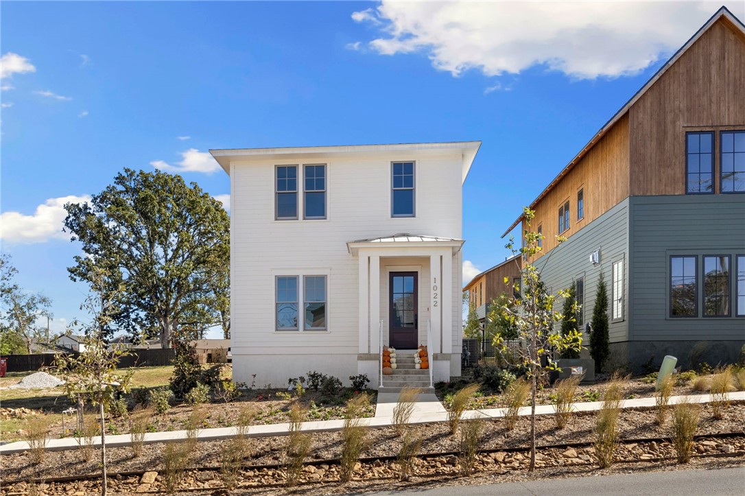Arboretum Row - Residential