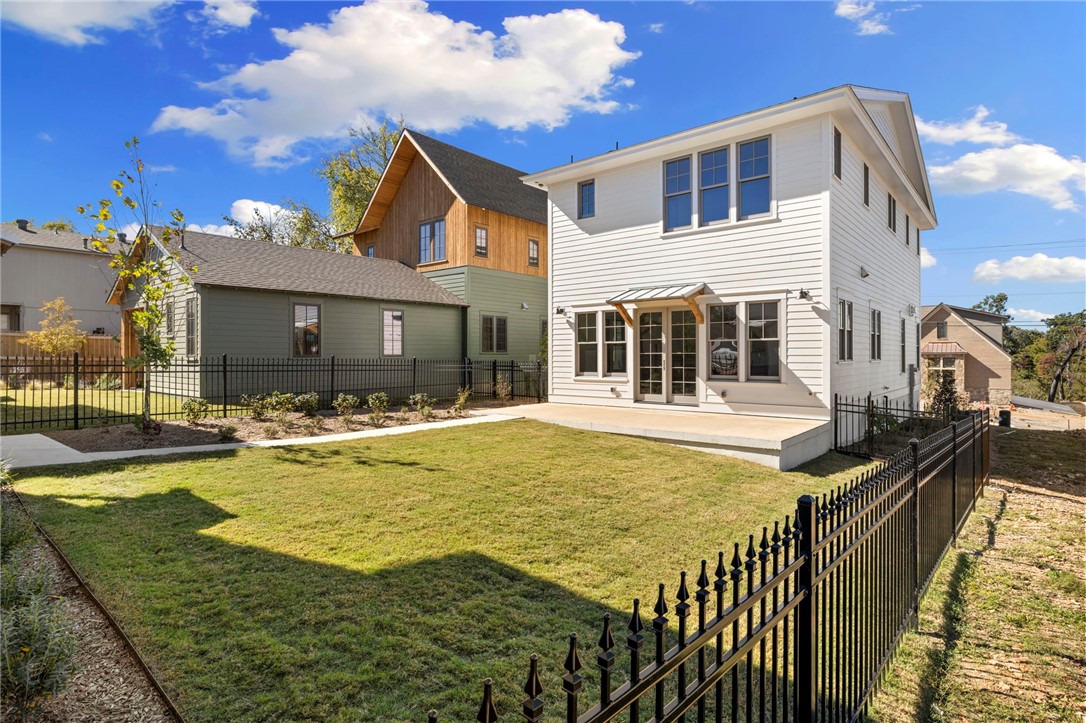Arboretum Row - Residential