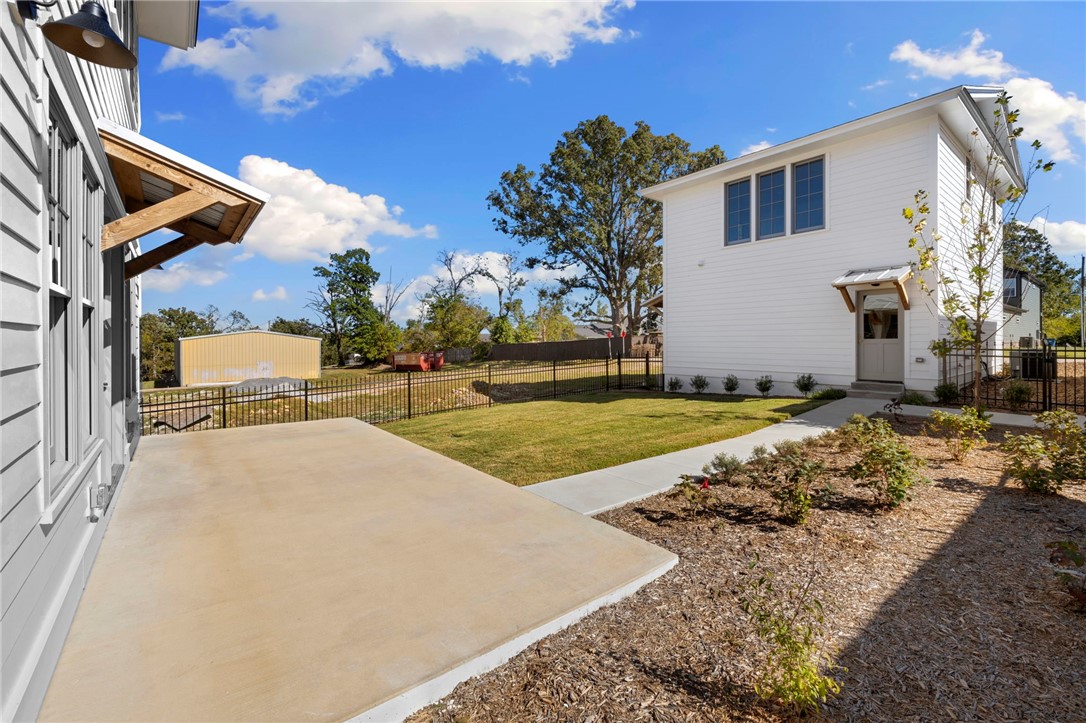 Arboretum Row - Residential