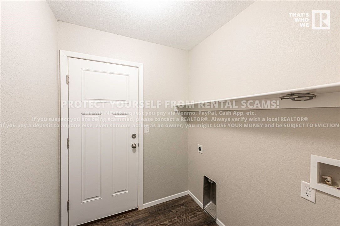 HOLLAND CROSSING DUPLEXES - Residential Lease