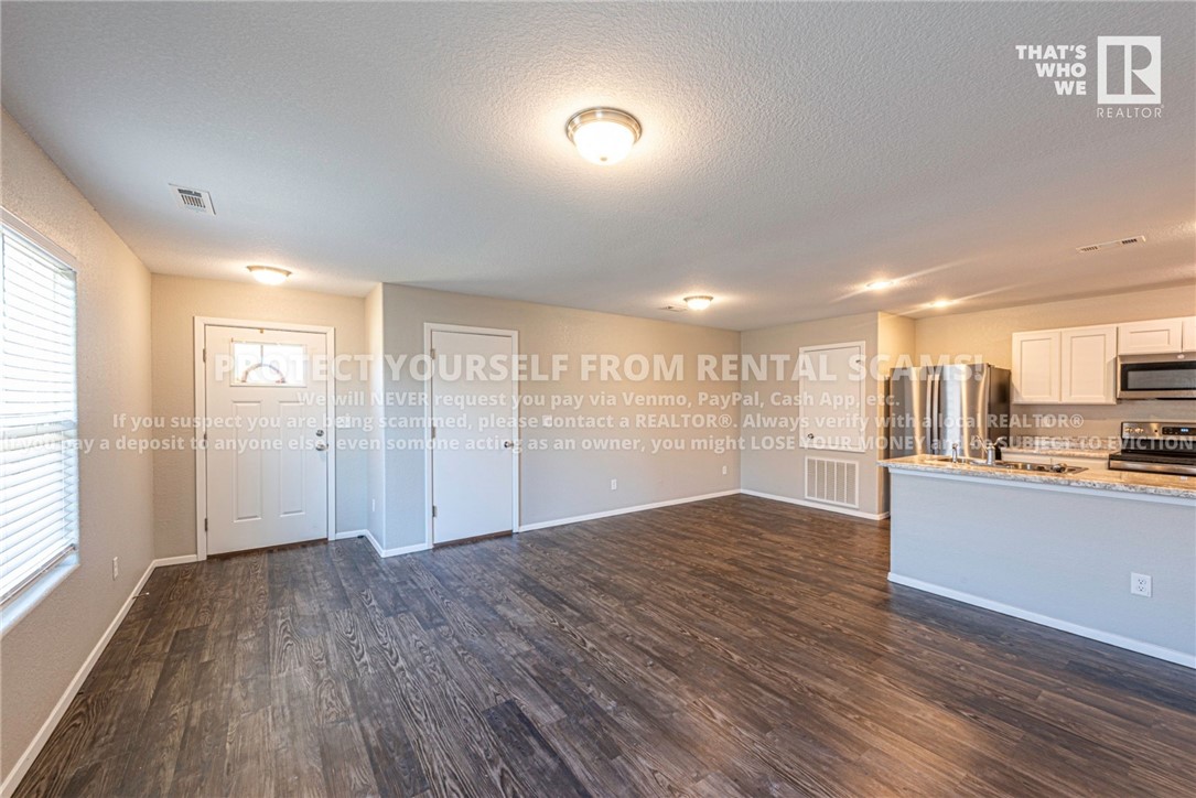HOLLAND CROSSING DUPLEXES - Residential Lease