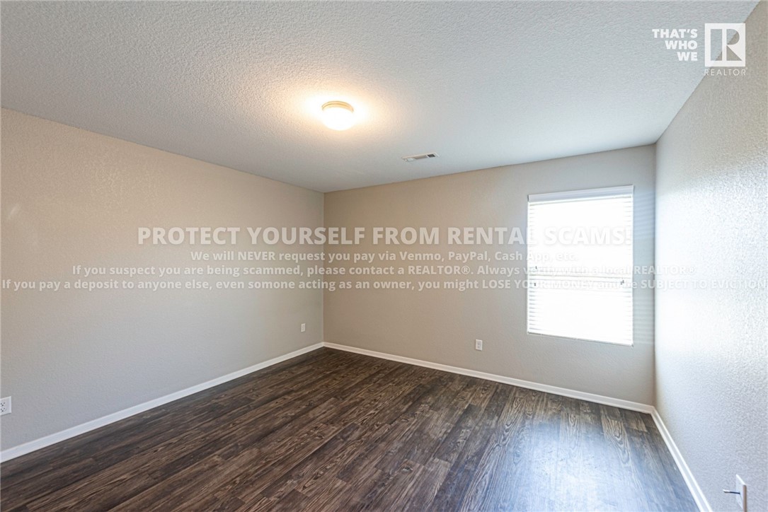 HOLLAND CROSSING DUPLEXES - Residential Lease