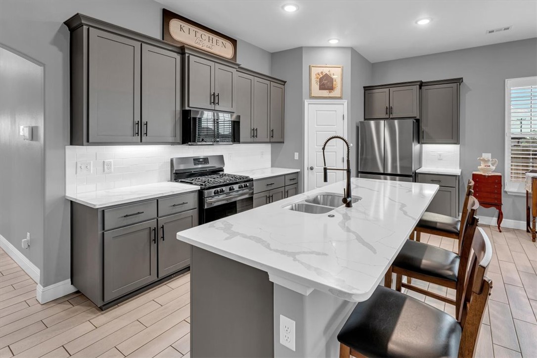 Grand Estates Ph 2 Gentry - Residential