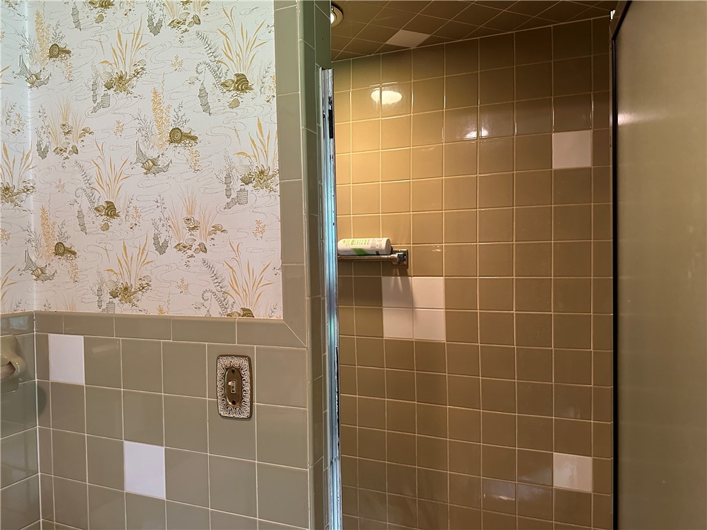 Briarwood East Condo - Residential