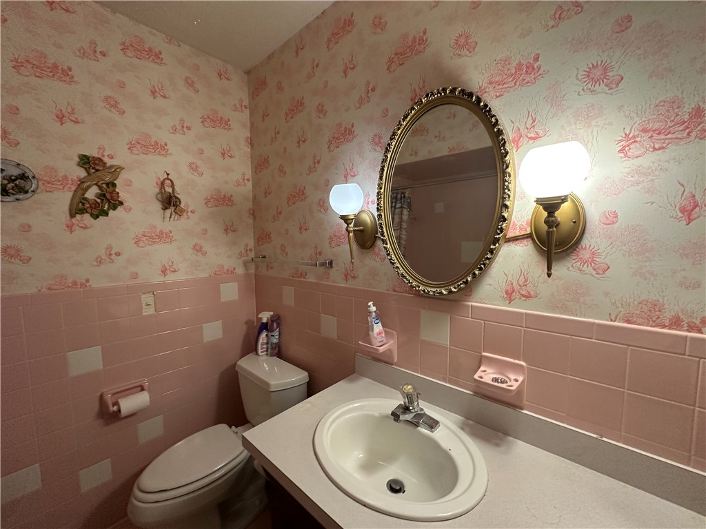 Briarwood East Condo - Residential