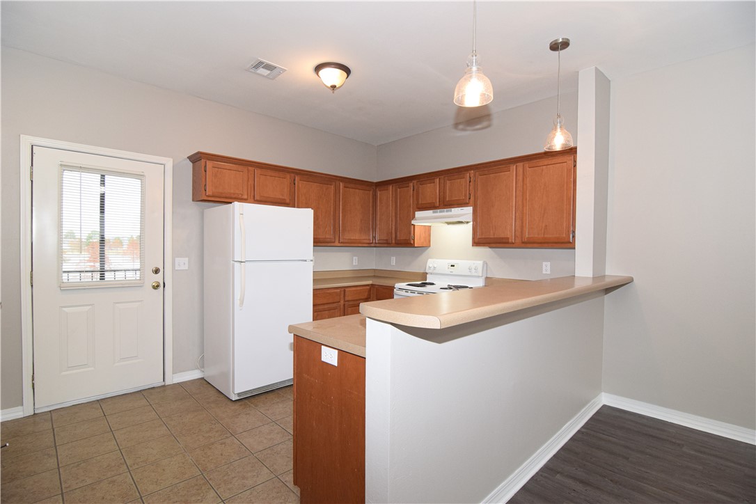 Thompson Hill Add Bentonville - Residential Lease