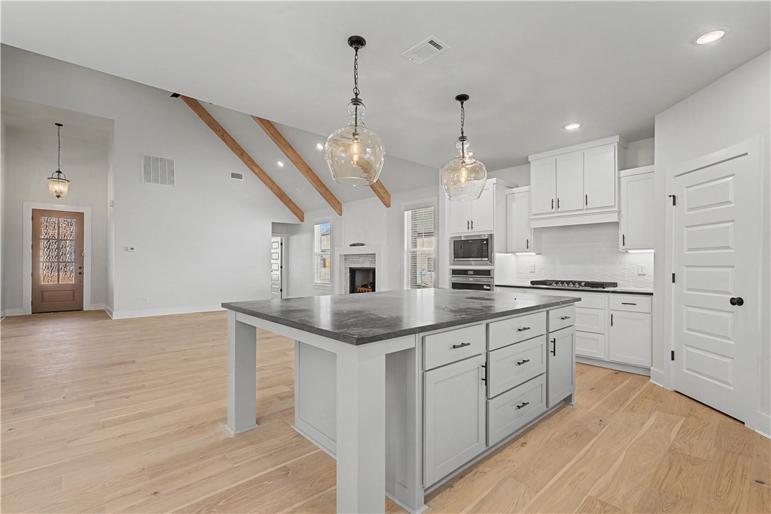 Diamond Estates Ph V Centerton - Residential