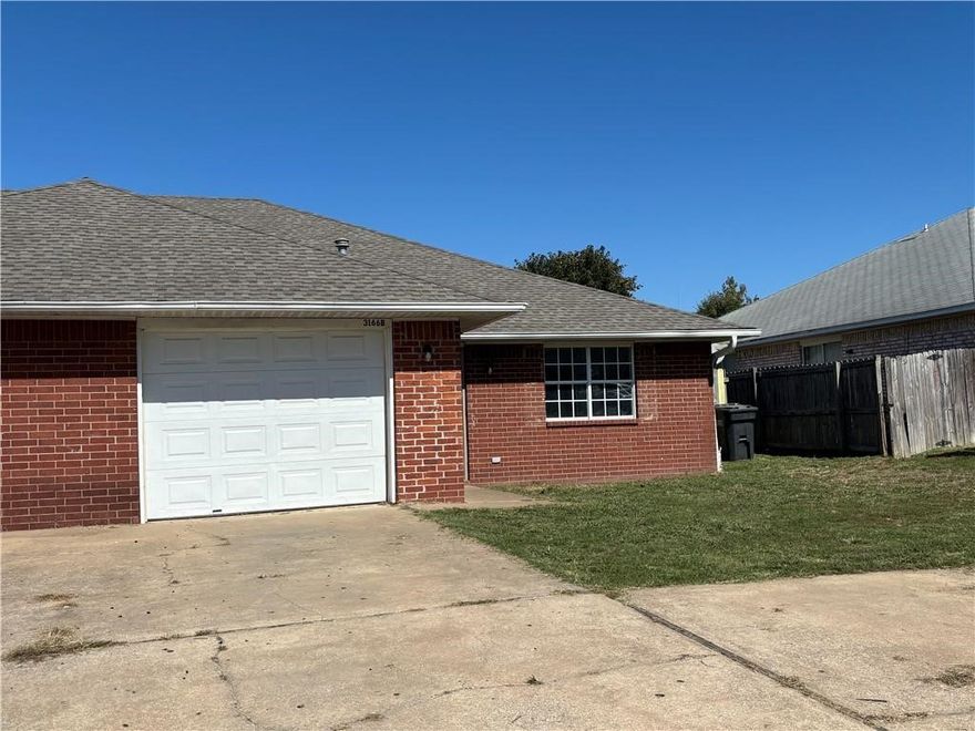 Beautifully updated 3 bedroom, 2 bath, 1 car garage duplex with new flooring, paint, and more! Close to schools, grocery, restaurants, and more! Enjoy the fully fenced oversized backyard with private patio area, oversized living room and open concept floorplan.