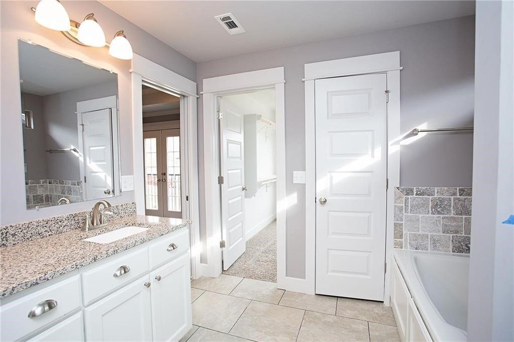 Arbor Glenn Rogers - Residential Lease