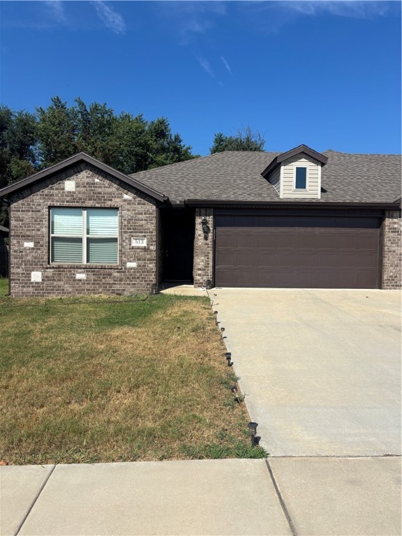 Great location! East facing, full brick, gas range, granite and fully fenced yard. Property comes with fridge, washer and dryer. Get it before its gone!