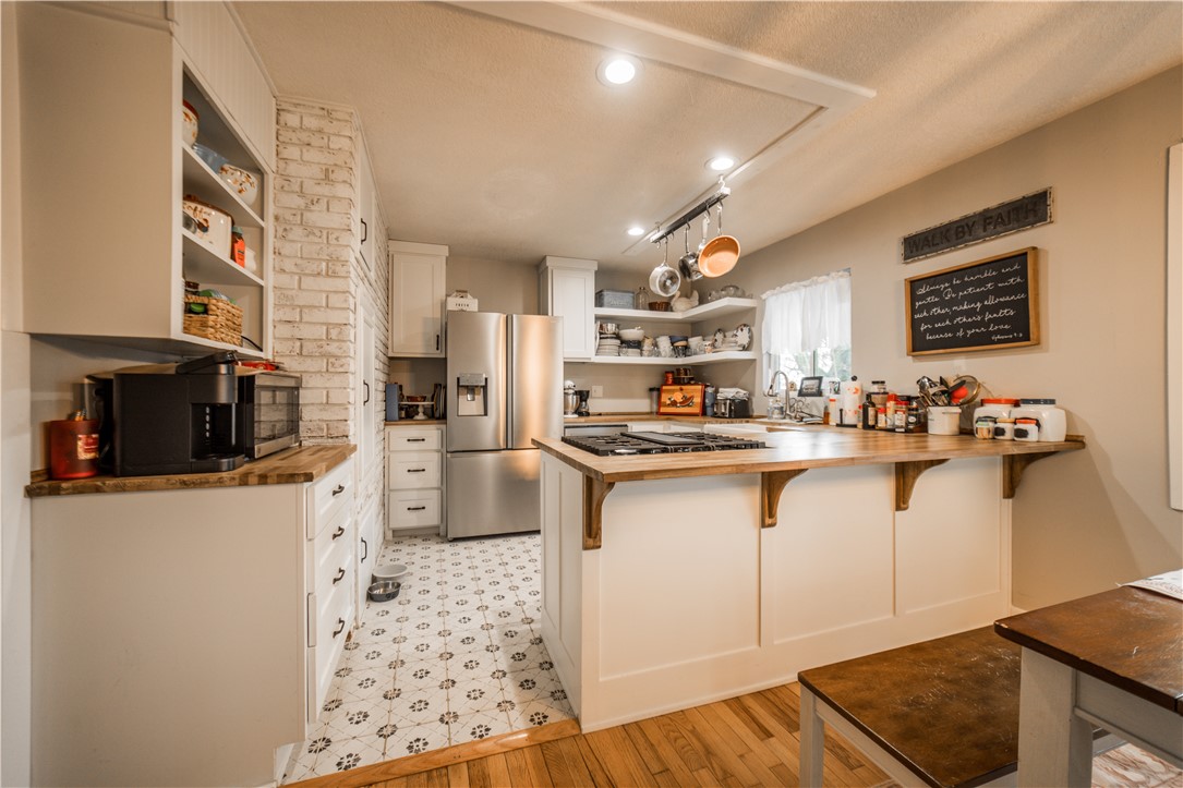 25-17-33-rural - Residential