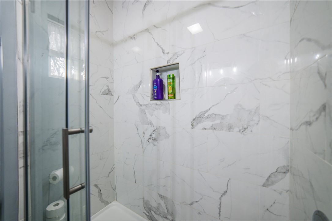 25-17-33-rural - Residential