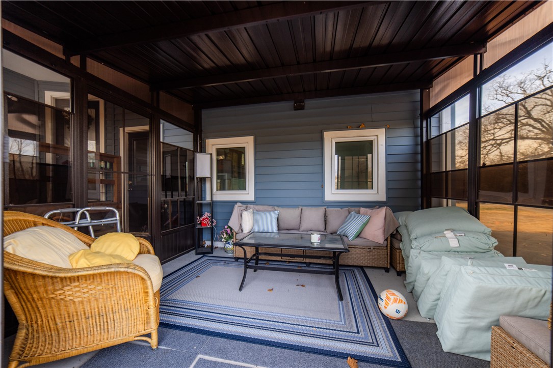 25-17-33-rural - Residential