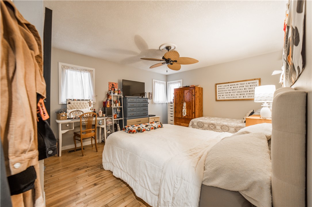 25-17-33-rural - Residential