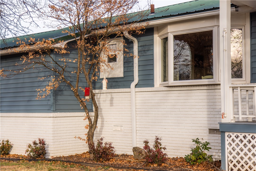 25-17-33-rural - Residential