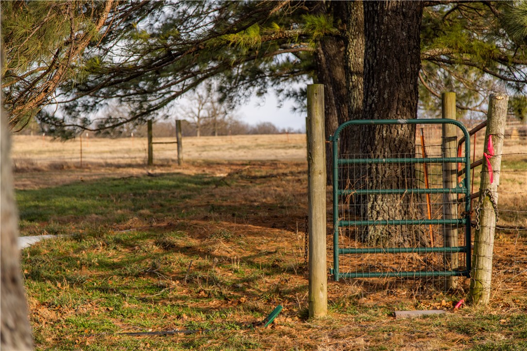 25-17-33-rural - Residential