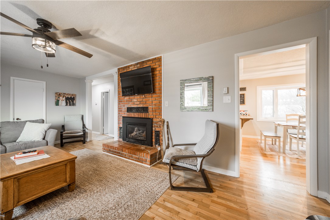 25-17-33-rural - Residential