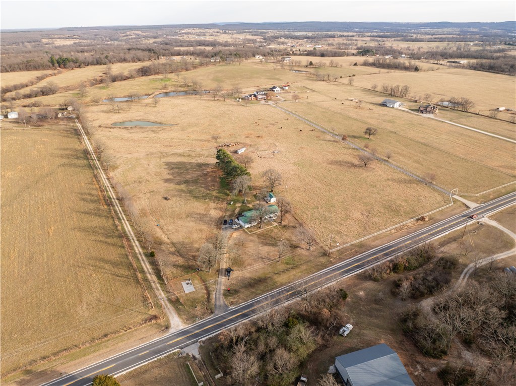 25-17-33-rural - Residential