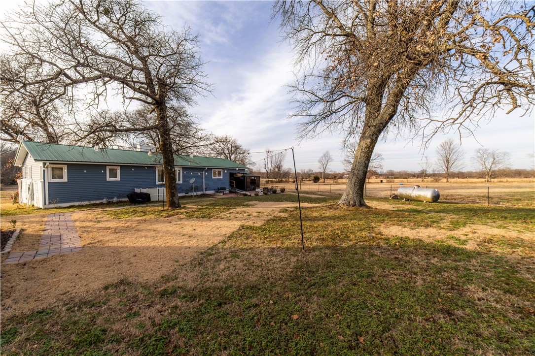 25-17-33-rural - Residential