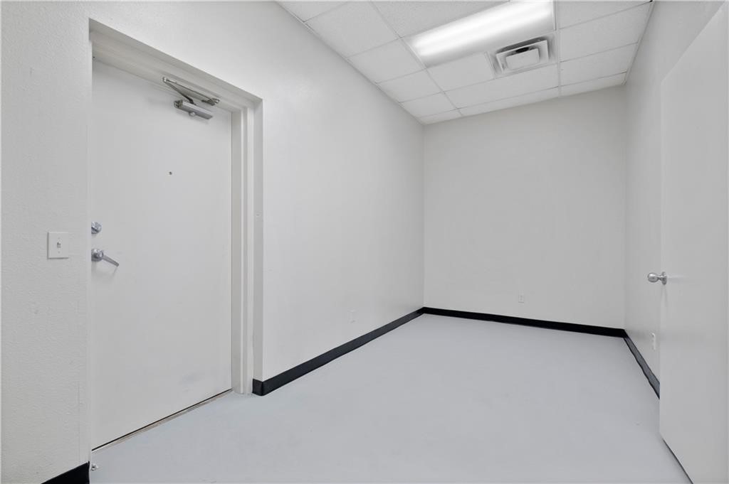 Kingston Centre Plaza - Commercial Lease