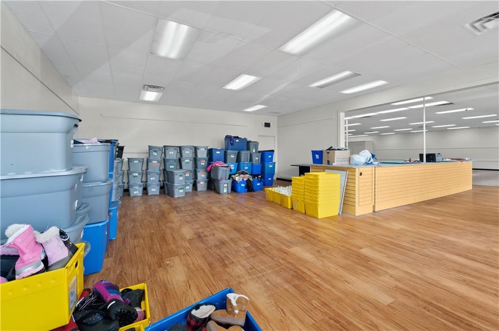 Kingston Centre Plaza - Commercial Lease