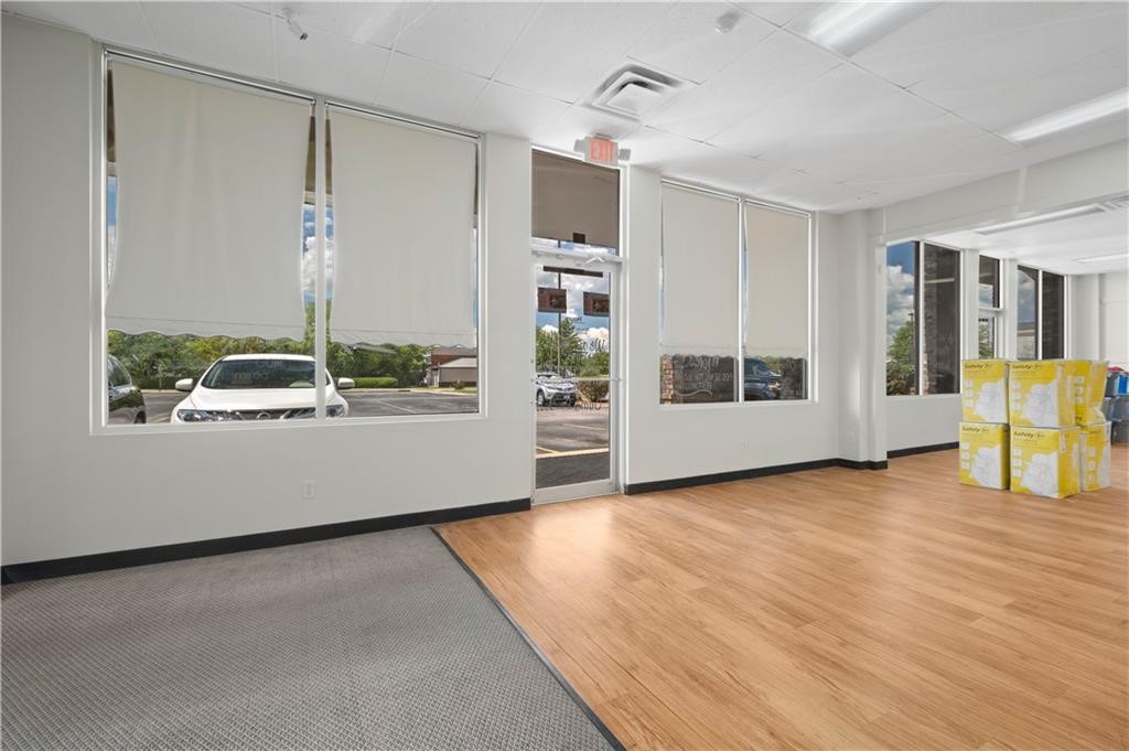 Kingston Centre Plaza - Commercial Lease