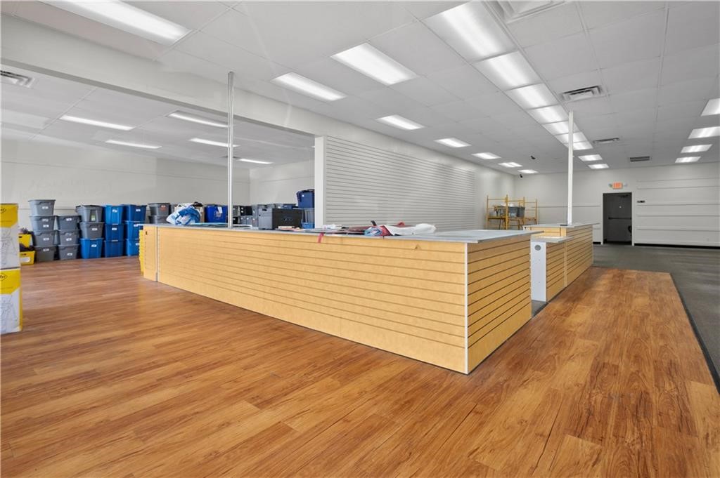Kingston Centre Plaza - Commercial Lease
