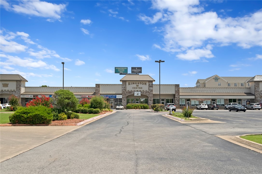 Kingston Centre Plaza - Commercial Lease