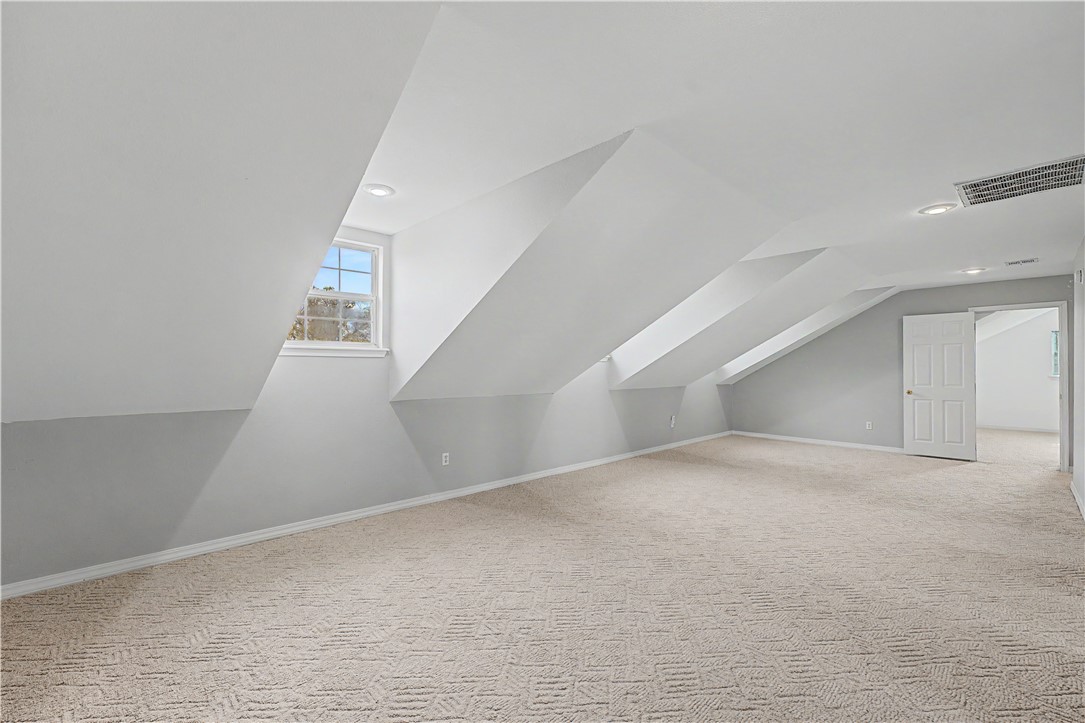 27-19-33-RURAL - Residential