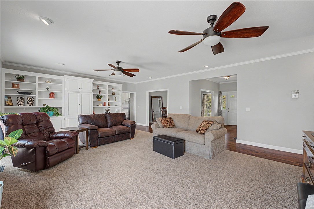 27-19-33-RURAL - Residential