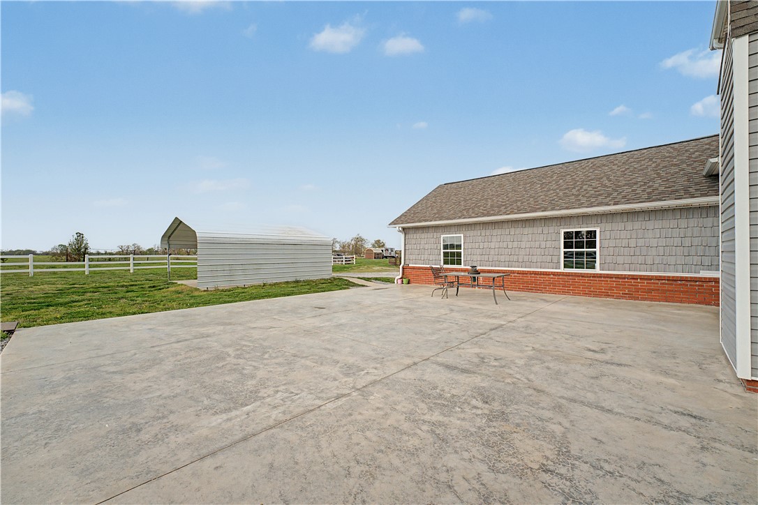 27-19-33-RURAL - Residential