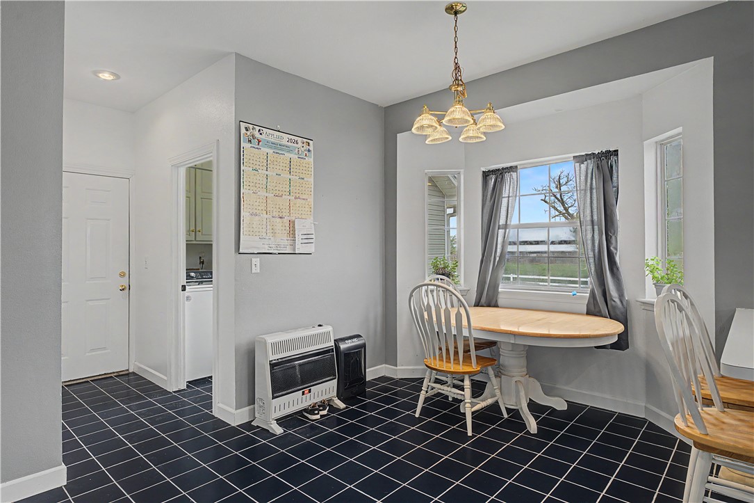 27-19-33-RURAL - Residential