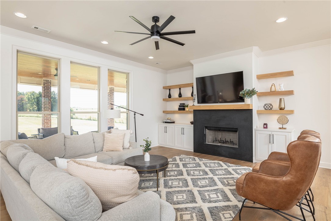 Tontitown Outlots 2000 Annex - Residential