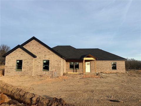 Photo of 19012 Oakridge Court, Siloam Springs, AR 72761 (MLS # 1331144)