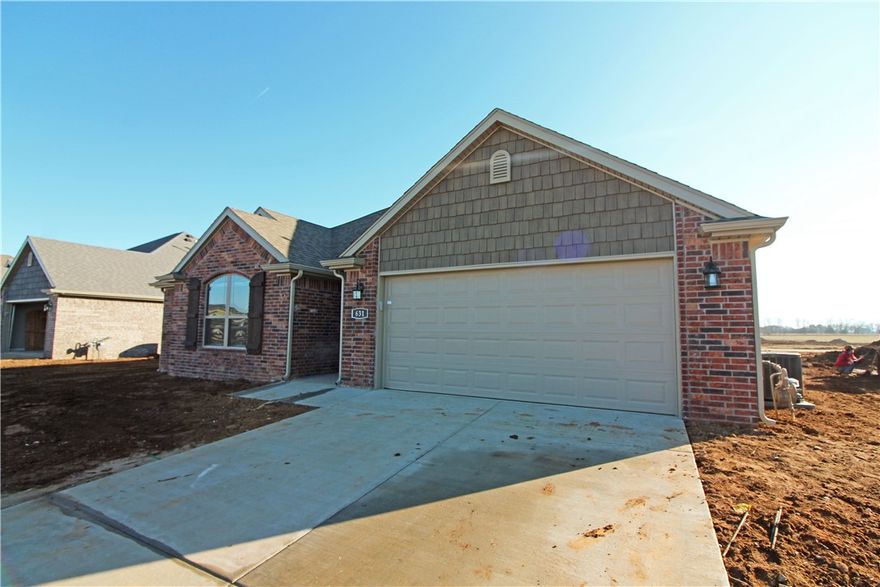 A Gorgeous 3 bedroom, 2 bath NEW construction home just minutes to town and shopping. Near Osage elementary school. 1659 square feet! Great lighting! ALL Granite through out, wood tile & carpet, LED lighting, pantry, gas fireplace are just a few of the perks. ALL SS appliances to convey + W&D. Split floor plan, large master with jacuzzi/ stand up shower, walk in closets & large fence to be installed for privacy. Pets negotiable with additional deposit.