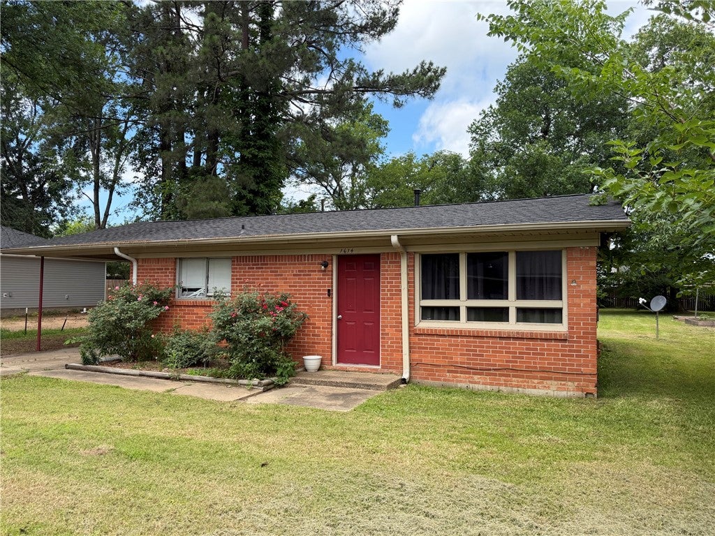 Photo 1 of 23 — 1614 S Boston Place, Russellville, AR 72801
