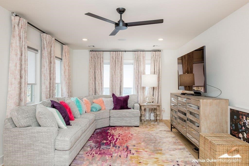 Scissortail - Residential