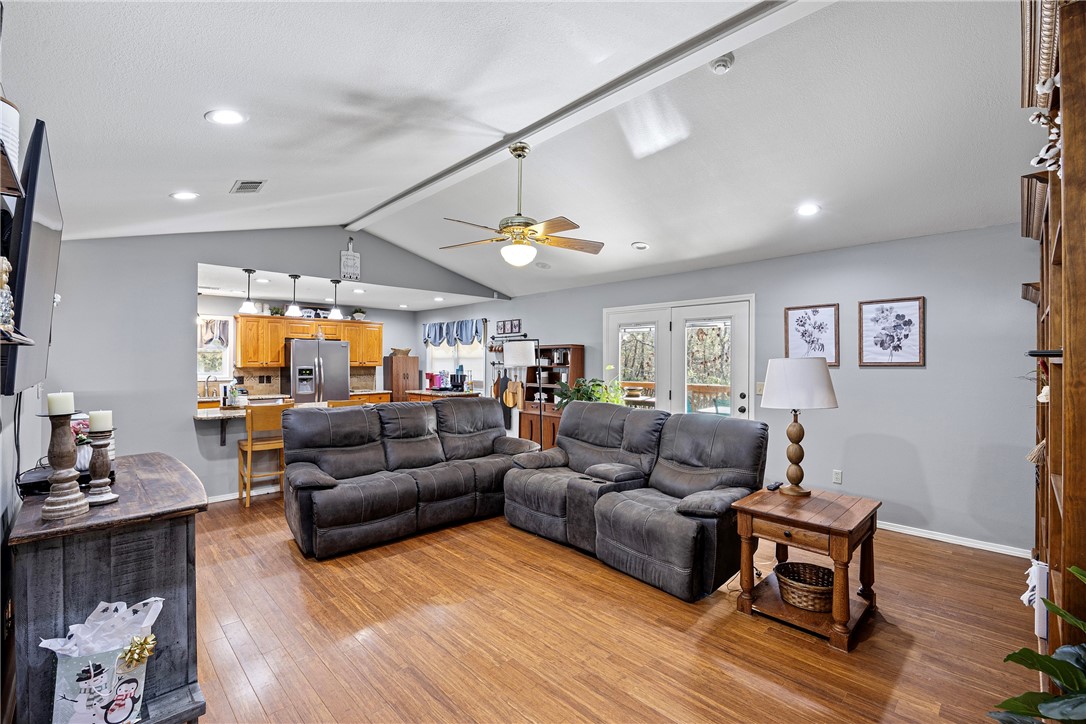 Country Cove Estates - Residential