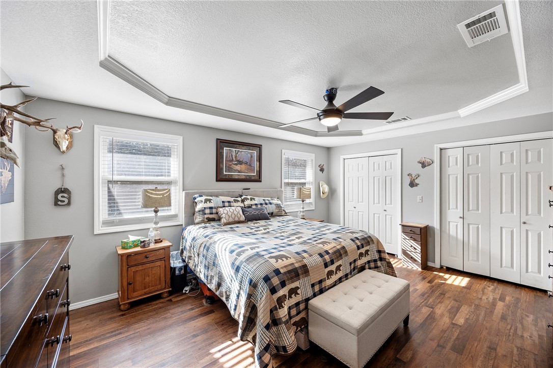 Country Cove Estates - Residential