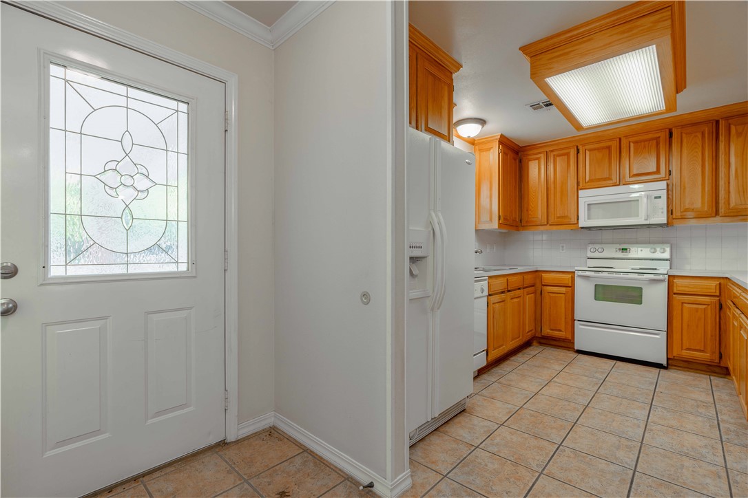 2580 & 2582 E Kantz Drive