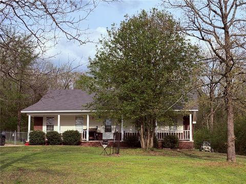 Photo of 180 Sycamore Lane, Lamar, AR 72846 (MLS # 1341450)