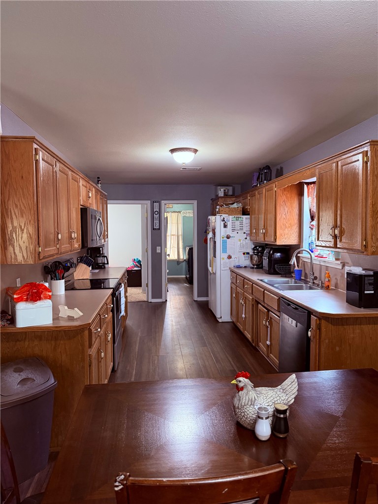 Country Woods Estates - Residential