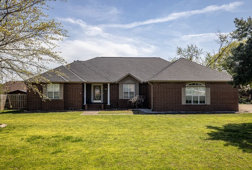 Seller is willing to pay up to $10,000 of buyers closing costs. This stunning 4-bedroom, 3-bathroom home boasts an impressive 3,231 square feet of spacious living, nestled in a premier location within a tranquil, quiet neighborhood—free from the burden of POA fees. Granite finishes throughout. The home features two distinct living areas, perfect for both relaxation and entertaining. The massive secondary living area is a showstopper, with soaring vaulted ceilings, abundant natural light, and a stylish bar area that’s ideal for hosting gatherings or unwinding after a long day.

Outside, the property continues to impress with a versatile shop—perfect for hobbies, storage, or a workshop—complemented by a charming space to entertain.