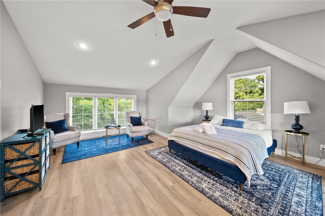 Shady Cove Sub - Residential