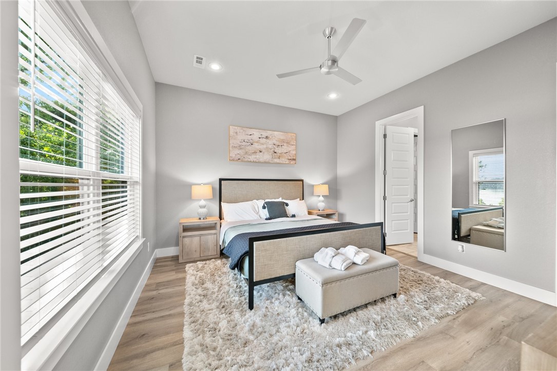 Shady Cove Sub - Residential